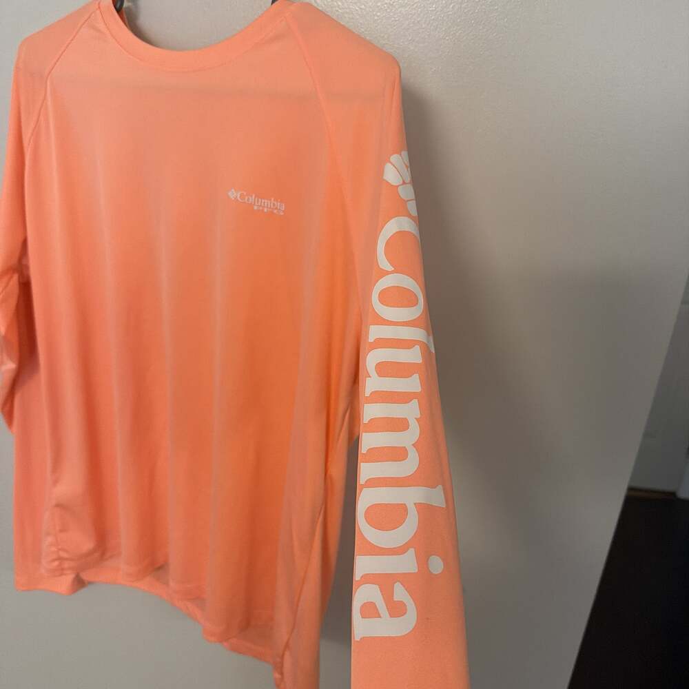 Columbia PFG Terminal Tackle Long Sleeve Shirt in Bright Nectar